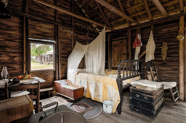 A photo a one room house that was built by the Simmons family in the 1880’s